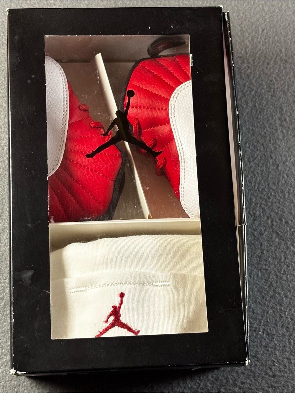 Nike Air Jordan Retro 12 Gift Pack, White/Red Crib Shoes Size 2C - Picture 3 of 9